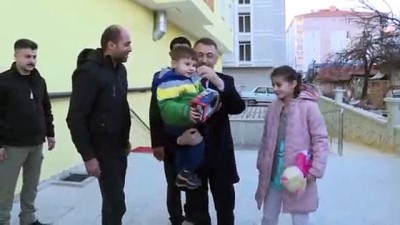 turbe ziyareti - Cumhurbaşkanı Yardımcısı Oktay'dan şehit ailesine ziyaret - ÇORUM Videosu
