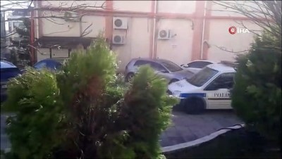 kadin polis -  Sahte para bozduran kadın polise yakalandı  Videosu