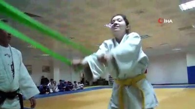 engelli sporcu - Görme engelli judocular milli takım için mücadele edecek Videosu