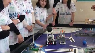 yaris - Siirtli kız öğrenciler tasarladıkları robot ile ödül aldı  Videosu