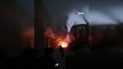 tekstil fabrikasi -  Bağcılar'da tekstil fabrikasında yangın  Videosu