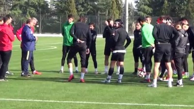 hafta sonu - İldiz: “Ligde henüz bir kopma olacağını sanmıyorum”  Videosu