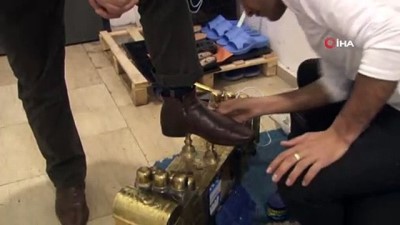 boya sandigi -  ‘Kurumsal’ ayakkabı boyacısı  Videosu