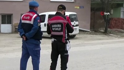 tutuklu sanik -  2017 yılında meydana gelen pompalı tüfekli tekel saldırısının zanlılarına keşif yaptırıldı Videosu