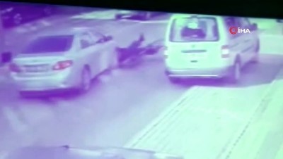 kadin surucu -  Dehşet veren kaza saniye saniye kamerada  Videosu