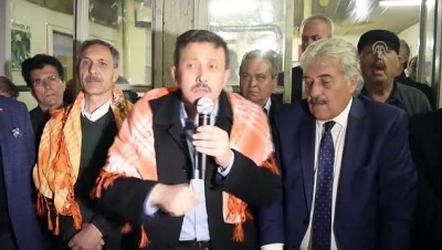 milletvekilligi - Ak Parti Genel Başkan Yardımcısı Dağ: 'CHP'li belediye başkanlarının bizden hiçbir talebi olmadı' - İZMİR  Videosu