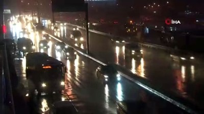  İstanbul'da kar yağışı şiddetini arttırdı