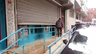 silahli soygun -  Beyoğlu'nda maskeli silahlı soygun  Videosu