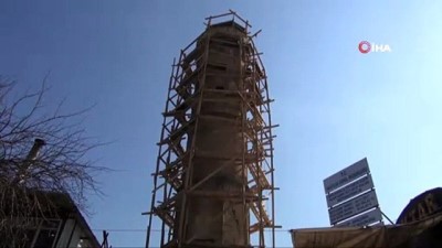  Dipsiz minareli tarihi camide restorasyon devam ediyor 