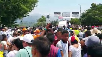 Venezuela sınırındaki 'insani yardım' çatışmaları - CUCUTA 