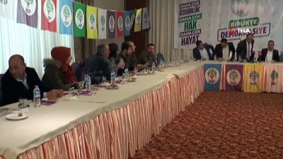 fedakarlik -  HDP, Saadet Partisi’nin adayını desteklemek için adaylarını geri çekti Videosu