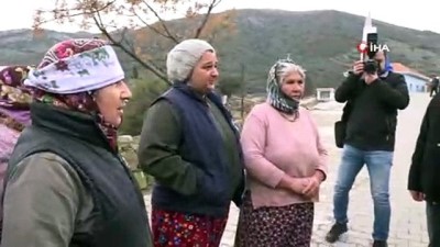 yagli gures -  Zeybekci, heyelan bölgesinde  Videosu