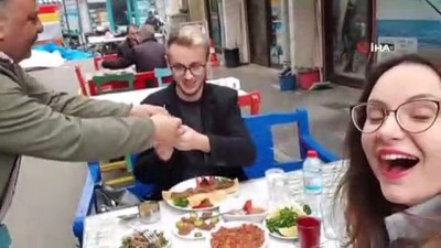 cig kofte -  Adana'nın lezzetlerini tanıtan videoyu çeken Mona: 'Adanalılar çok misafirperver' Videosu