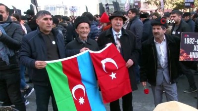  - Azerbaycan, Hocalı Katliamı’nda ölen 613 kişiyi törenle andı
- Azerbaycan Cumhurbaşkanı İlham Aliyev, Hocalı Katliamı’nın anma töreninde katıldı 