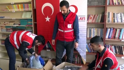 Kızılay'dan öğrenci ve dar gelirli ailelere yardım - HAKKARİ 