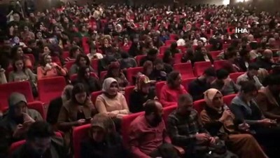 stand up -  Sermiyan Midyat Vanlıları kahkahaya boğdu  Videosu