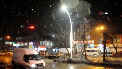  Yüksekova’da kar yağışı