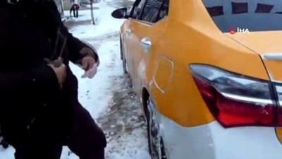  Başkale’de karla mücadele çalışması 