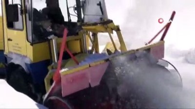 kar kalinligi -  Bitlis’te 188 köy yolu ulaşıma kapandı  Videosu