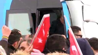 miting alani - Cumhurbaşkanı Erdoğan vatandaşlar tarafından coşkuyla karşılandı - ERZURUM Videosu