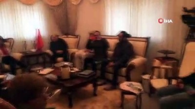 surgun -  - İsrail, 20 Aydır Hapiste Bulunan Filistinli Milletvekili Cerar'ı Serbest Bıraktı Videosu