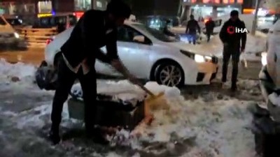  Yüksekova’da kar yağışı hayatı olumsuz etkiliyor