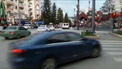  Antalya'da 4.2 büyüklüğünde deprem