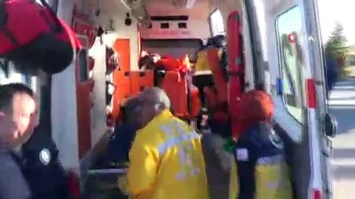 isci servisi -  İşçi servisi ile kamyon çarpıştı: 7 yaralı Videosu