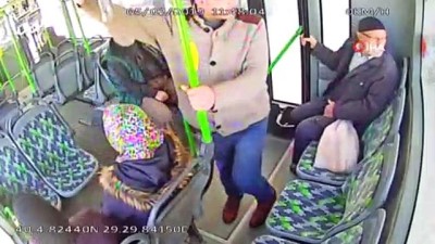 yasli kadin -  Yolcu kalp krizi geçirince otobüsü acile çekti Videosu