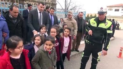 engelli vatandas - Öncelik Hayatın, Öncelik Yayanın' kampanyası - ŞANLIURFA Videosu