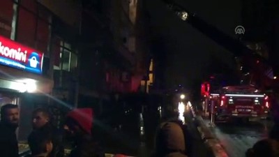 Bağcılar'da elektrik panosu patladı - İSTANBUL