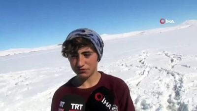 futbol maci -  Donan gölde futbol keyfi Videosu