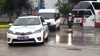 teknik direktor - Galatasaray kafilesi Adana'da  Videosu