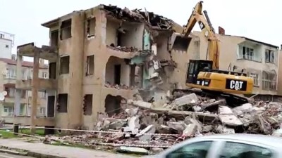 Metruk binalar yıkılıyor - BATMAN