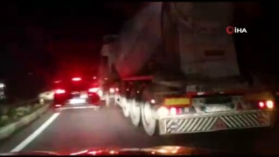 kopek -  Köpek saldırısından kaçarken kamyonun altında kaldı  Videosu