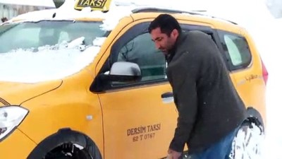 Ovacık'ta kar kalınlığı 3 metreyi aştı - TUNCELİ 