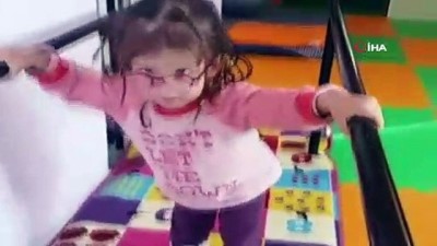 omurilik -  Küçük kızın yürümek için ettiği dua yürekleri dağladı  Videosu