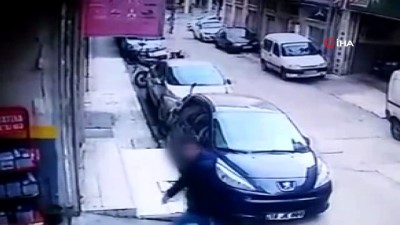 Akü hırsızı kamerada