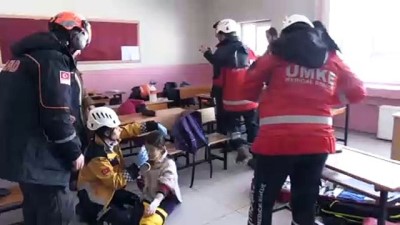 deprem tatbikat - Bitlis'te deprem tatbikatı Videosu