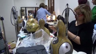 Su kabaklarından süs eşyası yapıyorlar - HATAY