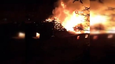 solucan gubresi -  Isparta’daki solucan gübresi üretim tesisi alev alev yandı Videosu
