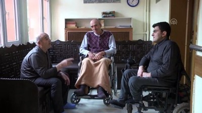 tedavi sureci - Yatalak halde geldiği merkezde hastalara moral aşılıyor - KASTAMONU  Videosu