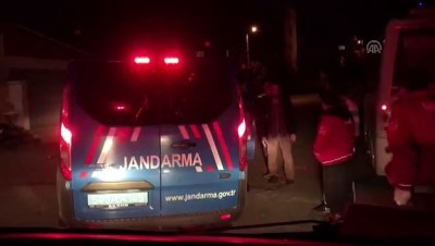 mahsur kaldi - Sakarya'da dağda mahsur kalan 7 genç kurtarıldı  Videosu