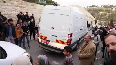 molotof kokteyli - İsrail polisinden Kudüs'te namaz kılan Filistinlilere müdahale - KUDÜS Videosu