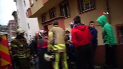 oturma odasi -  Pendik’te bir evde yangın Videosu
