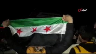 muhalifler -  - Suriye Bombardımanı Azez’de Gece Yarısı Protesto Edildi  Videosu