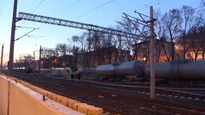 kabil - Ankara'da akaryakıt yüklü trenin raydan çıkması  Videosu