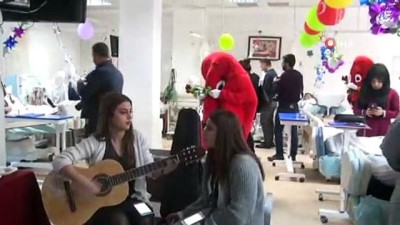 hastane yonetimi -  Bitlis’te müzik eşliğinde diyaliz hastaları eğlendirildi  Videosu