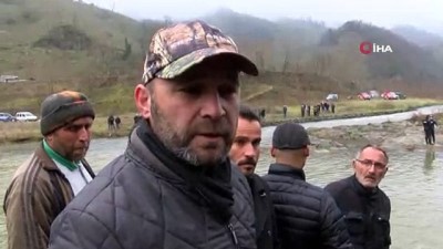 tahkikat -  Ordu'daki kazada suya gömülen araç çıkartıldı Videosu