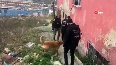 gizli bolme -  Beyoğlu’nda zehir tacirlerine şok baskın Videosu